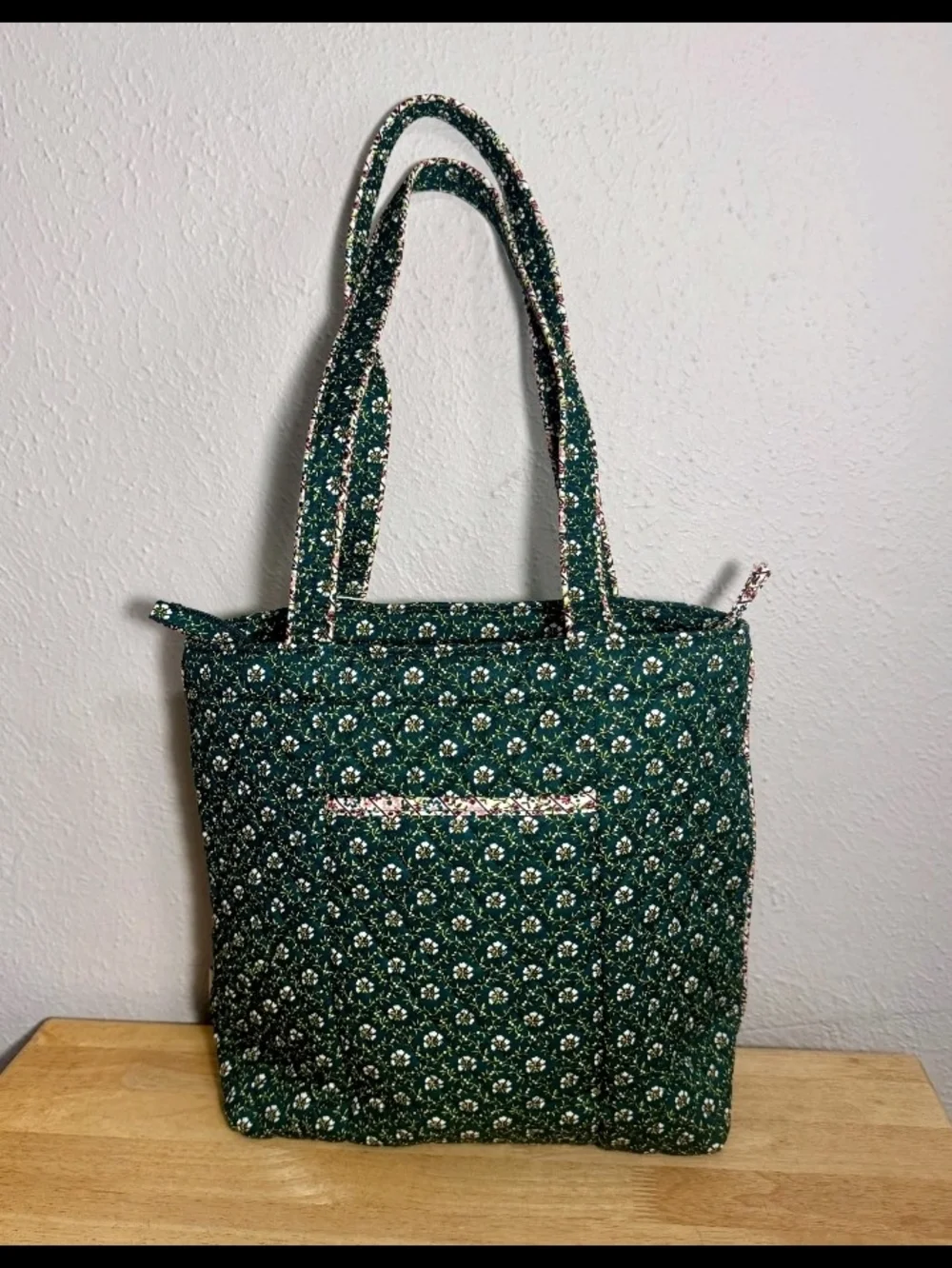 Vera Bradley Small Original Zip Tote in Mistletoe Lattice New With Tags - Green